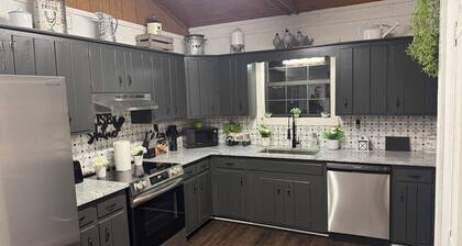 Big Daddy's Farmhouse