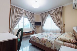 3 chambres, bureau, fer et planche à repasser, Wi-Fi