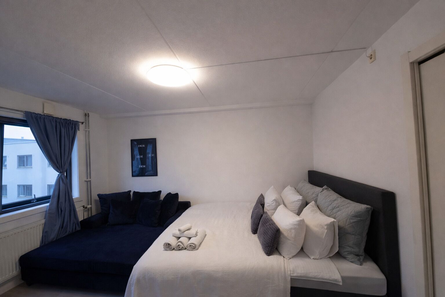 3 soverom, skrivebord, strykejern/-brett og wi-fi (inkludert)