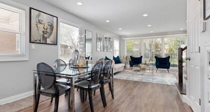 3-bedroom building in lovely Westchester with AC, WiFi. Enjoy your stay