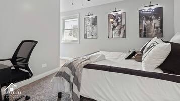 3 chambres, fer et planche à repasser, Wi-Fi, draps fournis