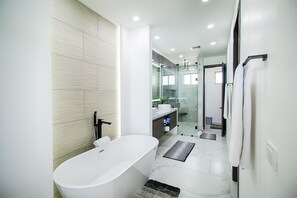 Shower, towels
