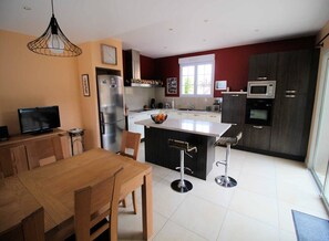 Fridge, microwave, oven, dishwasher