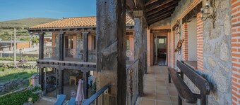 Country House 'Las Eras De Riofrio' with Mountain View, Private Pool and Wi-Fi
