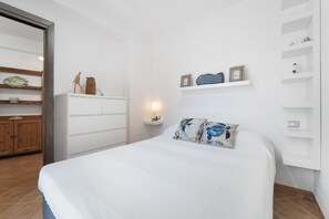 2 chambres, fer et planche Ă repasser, Wi-Fi gratuit, draps fournis
