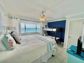 2 soverom, skrivebord, strykejern/-brett og wi-fi (inkludert)