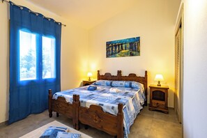 3 quartos, ferros/tábuas de passar roupa, Wi-Fi de cortesia