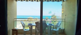Splendid sea view for this T2 in residence with swimming pool - 4GOEL248