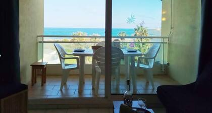 Splendid sea view for this T2 in residence with swimming pool - 4GOEL248