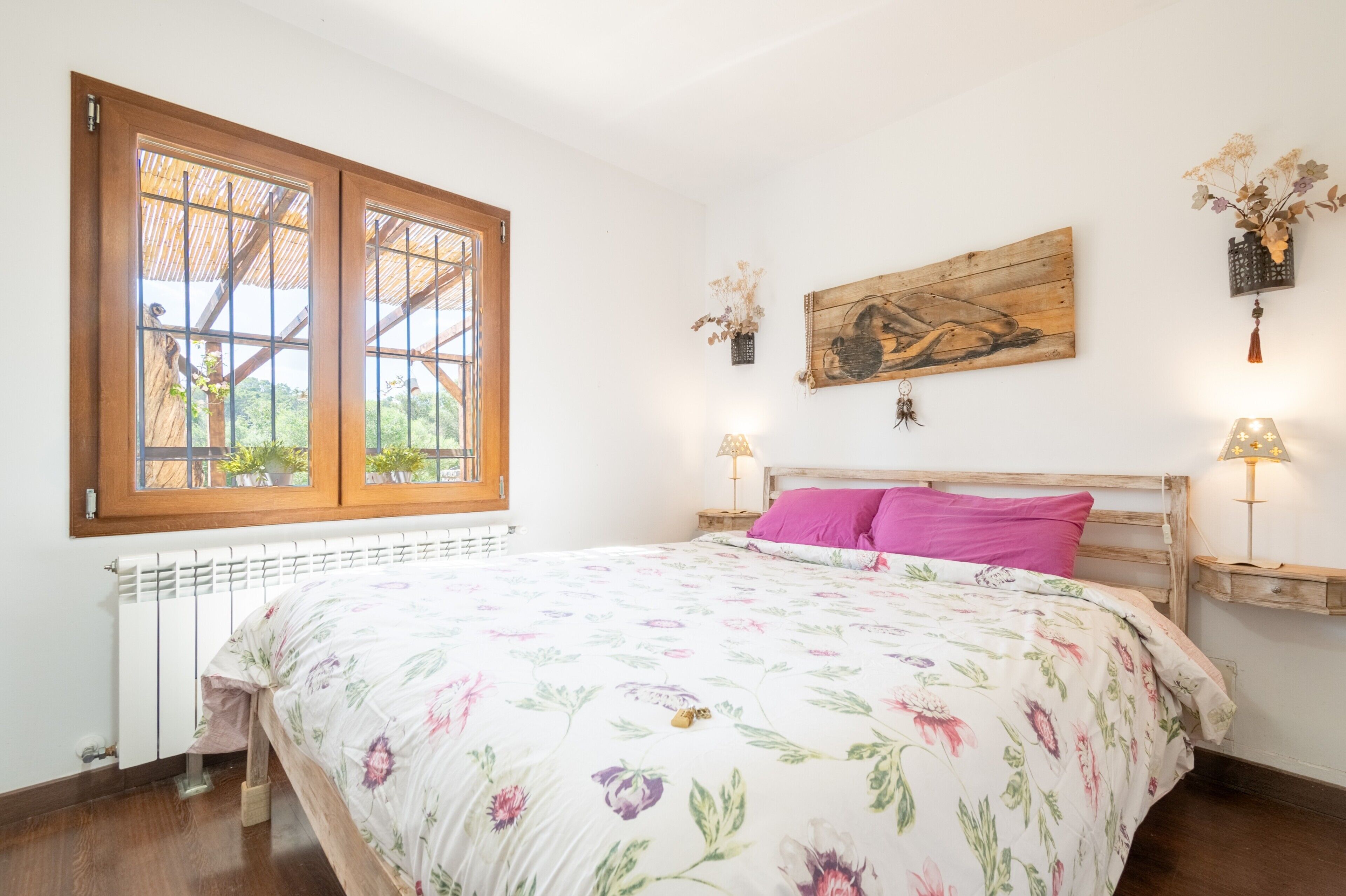 3 dormitorios, tabla de planchar con plancha, wifi gratis y ropa de cama