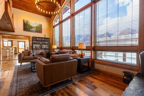 Interior - Epic Views with Hot Tub, Sauna & Fitness Room. (Fernie)