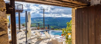 Casale Xenia - Tranquil Villa in Cyprus , WiFi, Aircon, TV