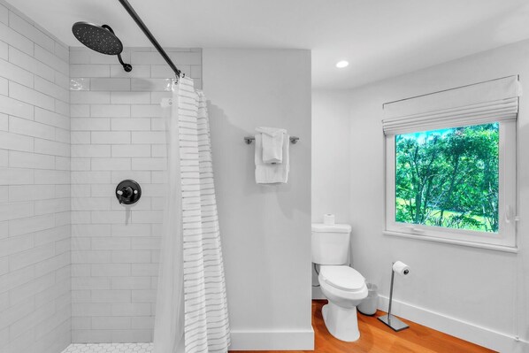 Bathroom - Dock of the Bay by Duncan Real Estate (Anna Maria)