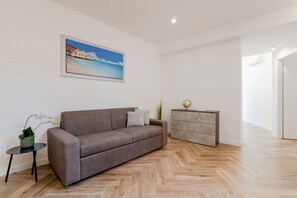 Télévision à écran plat