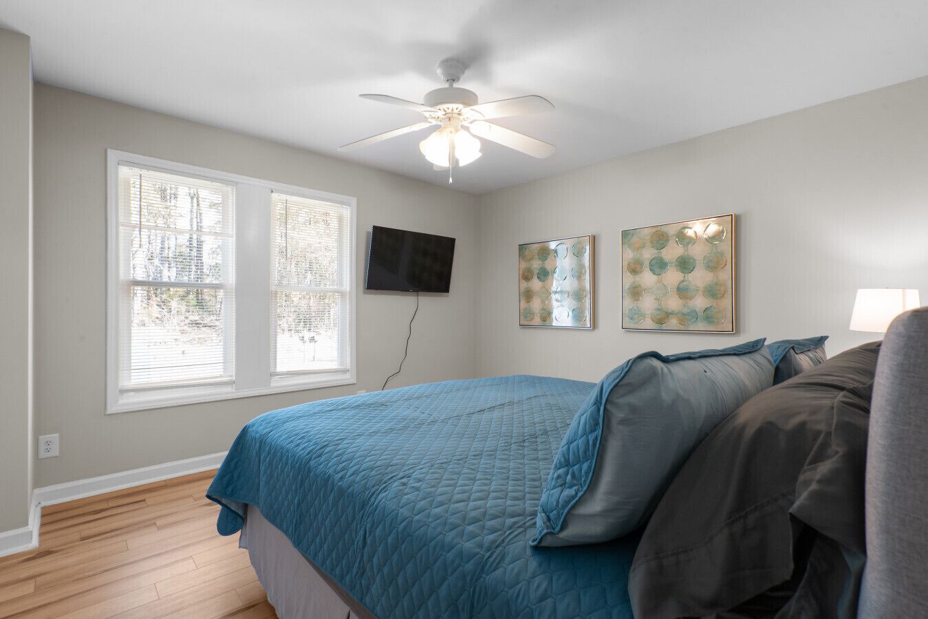 3 dormitorios, wifi gratis, ropa de cama