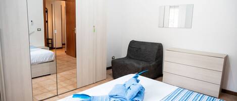 1 makuuhuone, silitysrauta/-lauta, Wi-Fi, vuodevaatteet