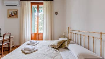 2 chambres, fer et planche Ă repasser, Wi-Fi, draps fournis