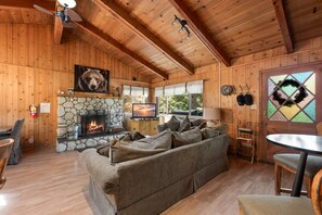 Smart-tv, pejs, kontorer