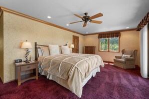 3 bedrooms, desk, free WiFi, bed sheets