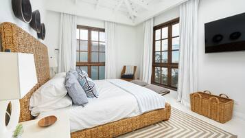 4 chambres, coffres-forts dans les chambres, fer et planche Ă repasser