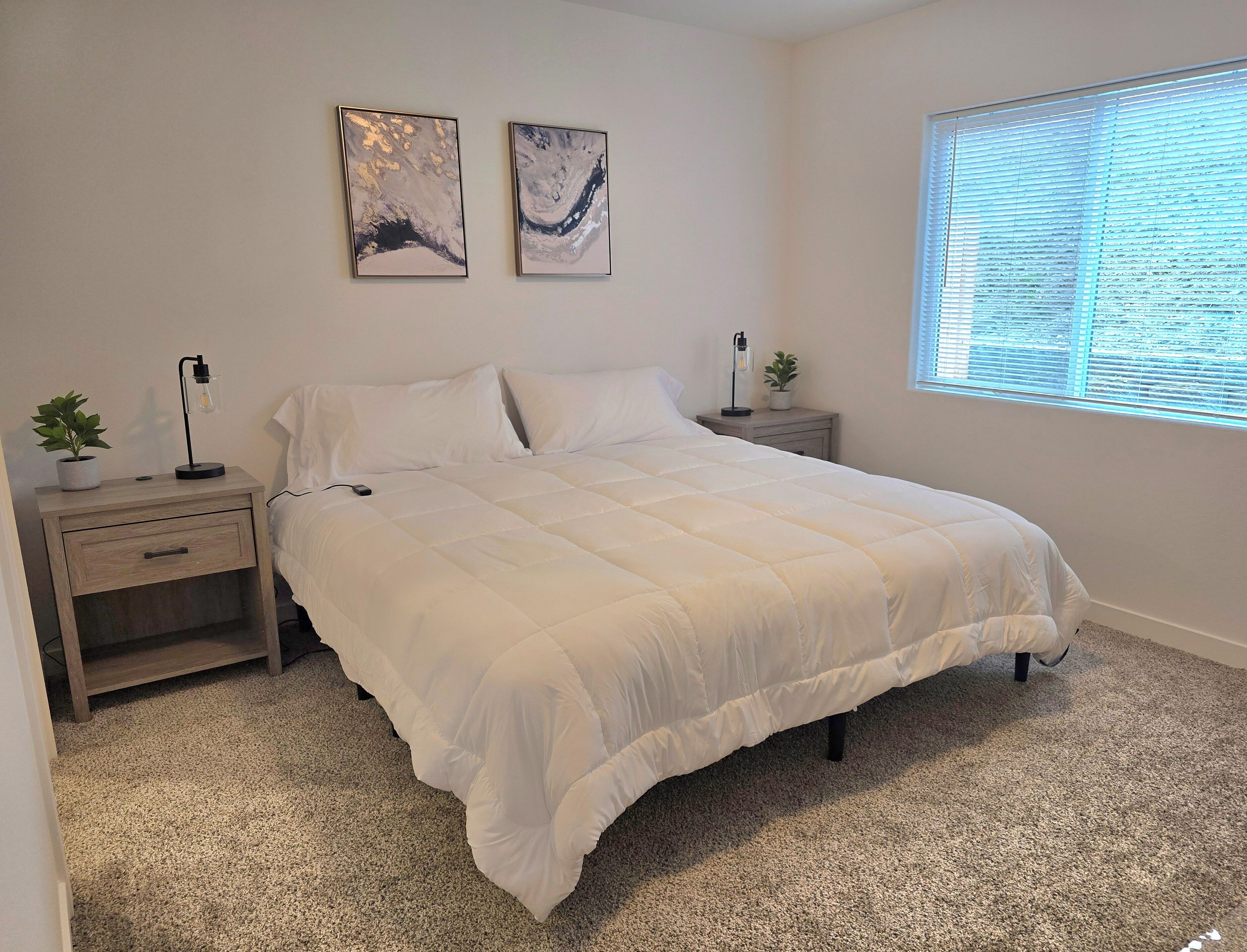 3 soveværelser, skrivebord, strygejern/strygebræt, weekendseng