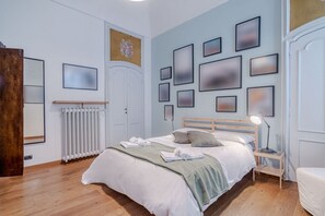 2 slaapkamers, een strijkplank/strijkijzer, wifi, beddengoed