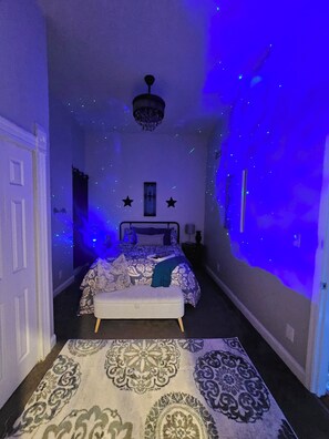2 Schlafzimmer, Schreibtisch, Bügeleisen/Bügelbrett, kostenloses WLAN