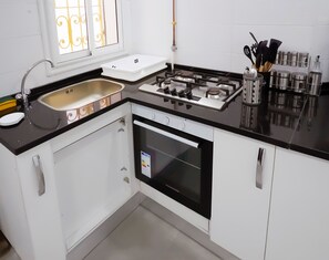 Private kitchen - Comfortable Studio (Tunis)