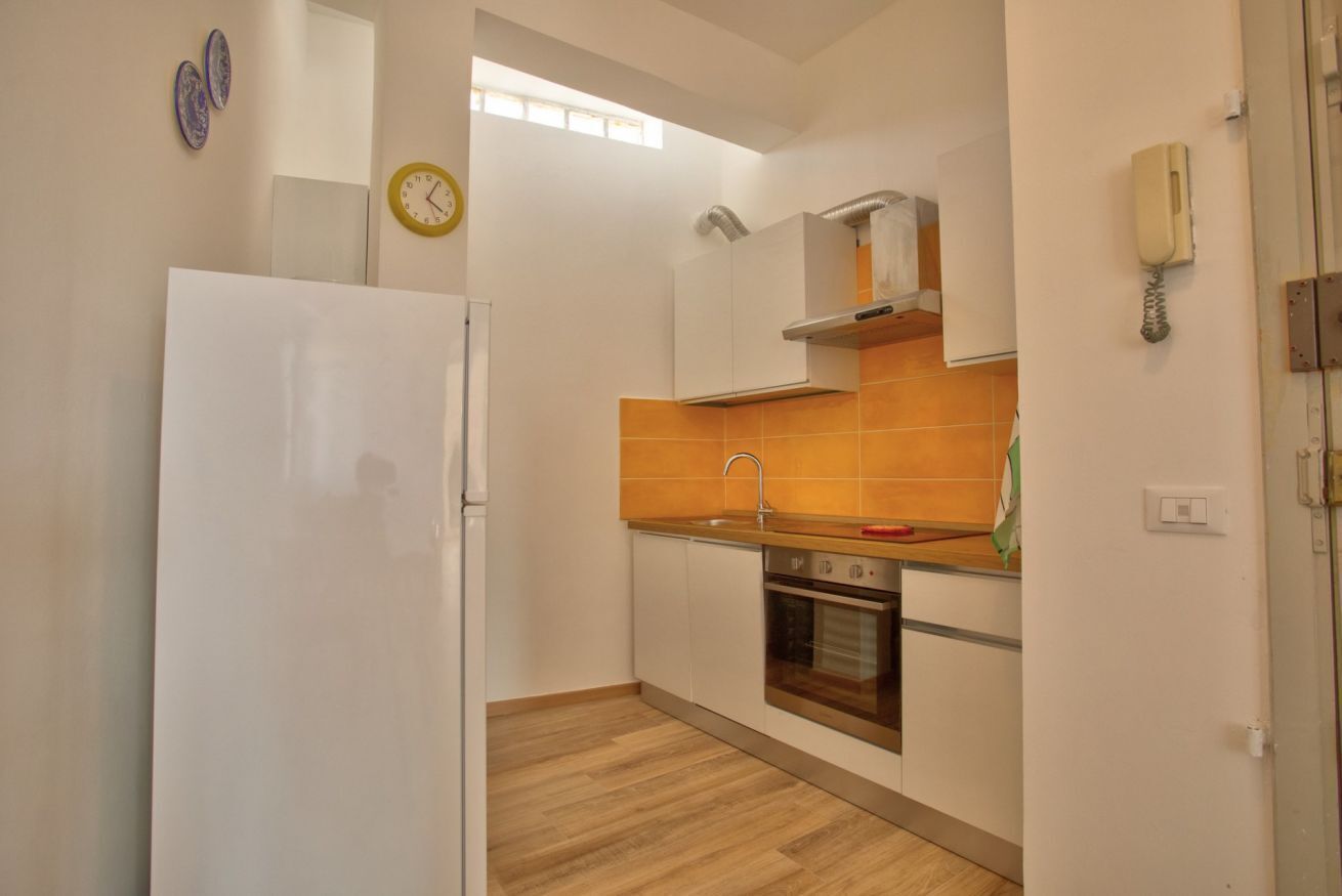 Frigorífic, forn, placa de cuina i rentaplats 