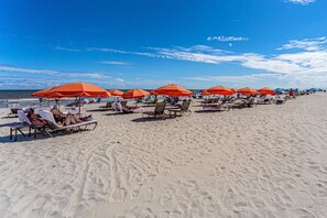 Una playa cerca