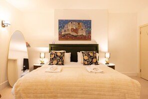 2 bedrooms, iron/ironing board, WiFi, bed sheets - London Hues - 2 Bedroom apartment (London)