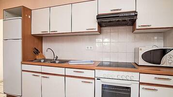 Casa, 4 habitaciones, terraza | Cocina privada