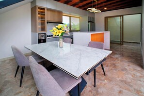Luxury Villa, 2 Bedrooms, Private Pool, Pool View | Dining room - Jero delod Villa  (Tabanan)