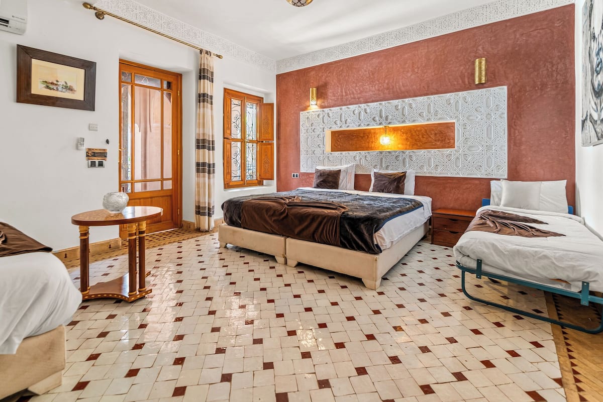 Family Quadruple Room | Blackout drapes, soundproofing, iron/ironing board, free WiFi