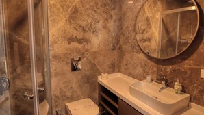 Bathroom - Cunda Taka (Ayvalik)