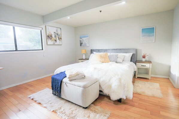 บ้านดีลักซ์, 3 ห้องนอน, ห้องครัว | 3 ห้องนอน, เครื่องนอนระดับพรีเมียม, เตียงเมมโมรีโฟม, เตารีด/โต๊ะรีดผ้า