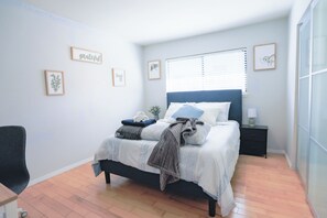 Deluxe House, 3 Bedrooms, Kitchen | 3 bedrooms, premium bedding, memory-foam beds, iron/ironing board