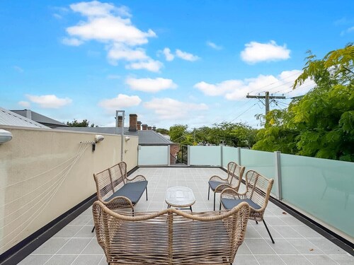 Flemington Escape with private rooftop area