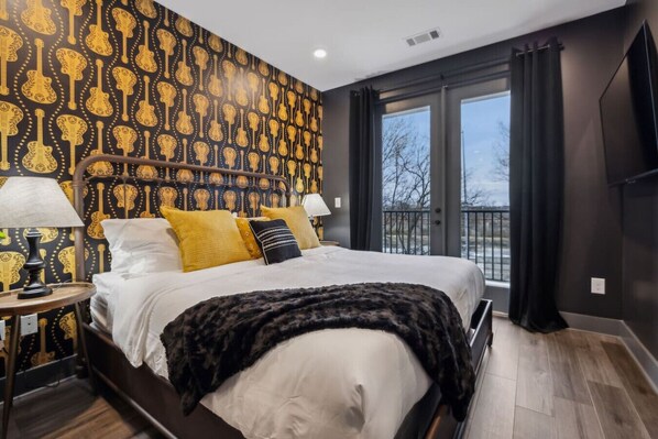 2 bedrooms, desk, iron/ironing board, free WiFi