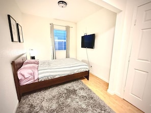 Desk, WiFi, bed sheets