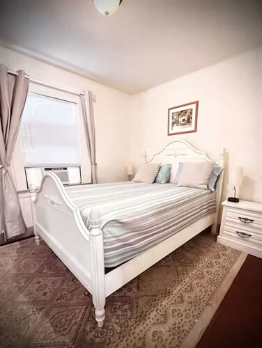 Adorable 1BR Cottage by the Napa River