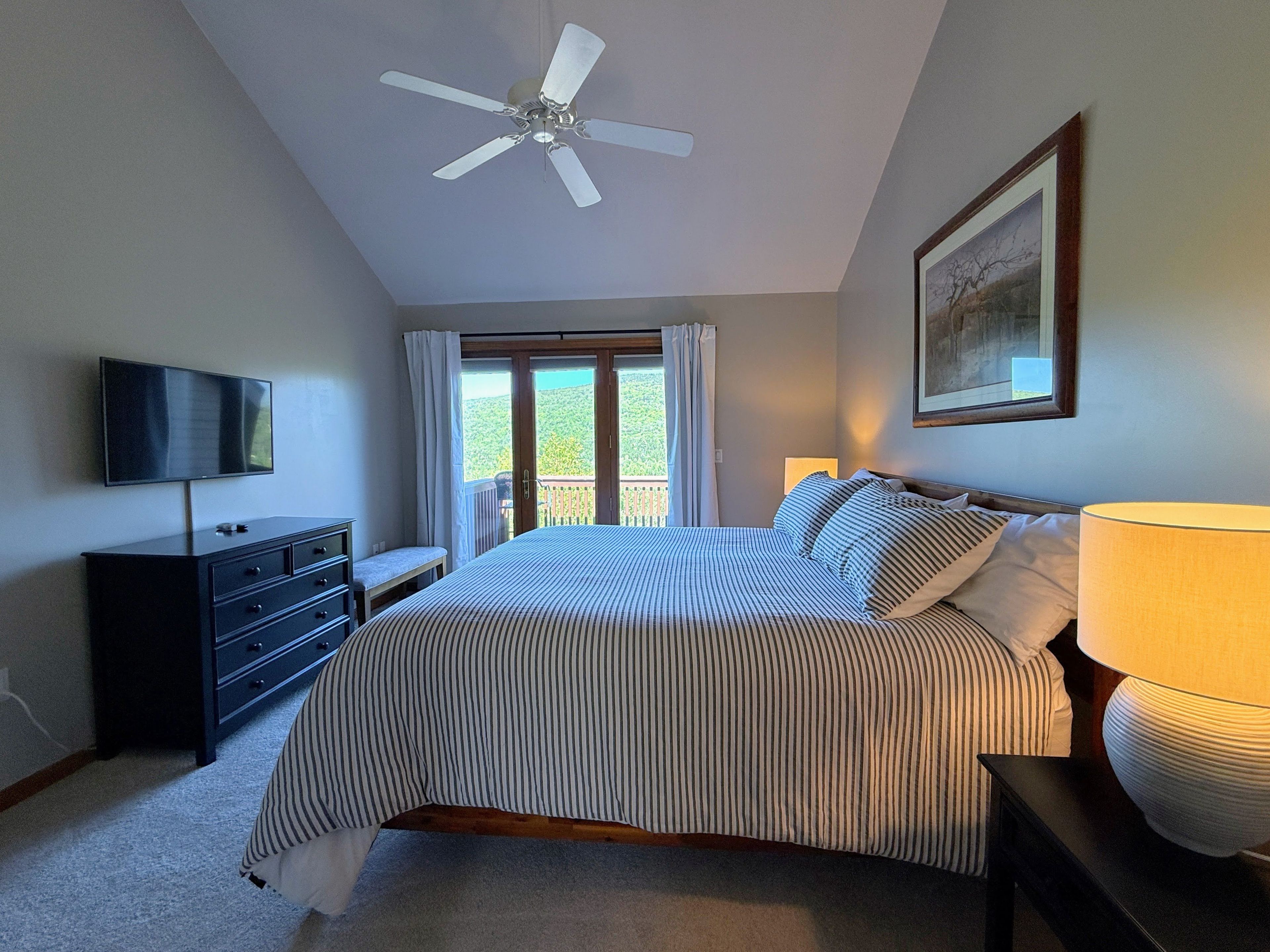 5 Schlafzimmer, Bügeleisen/Bügelbrett, kostenloses WLAN, Bettwäsche