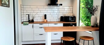 Whakatā Place - Peaceful, Chic, Central Retreat Near Beaches, Parks & Adventure!