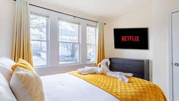 Skrivebord, strykejern/-brett, wi-fi (inkludert) og sengetøy