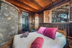 1 chambre, fer et planche à repasser, Wi-Fi, literie fournie