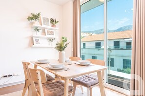 Dining - Acanto Loft by Atlantic Holiday (Funchal)