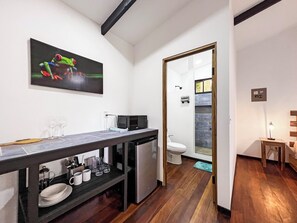 Interior - Casa Margarita - POOL, AC, Kitchenette, Queen Bed, Yoga (puerto viejo de talamanca)