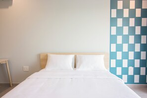 Premium Apartment | Premium bedding, pillow-top beds, desk, laptop workspace - ORA Serviced Apartments - Binh Duong New City (Ho Chi Minh City)