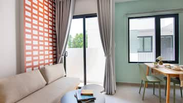 Deluxe Apartment | Balcony