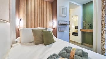 1 chambre, fer et planche à repasser, accès Internet, draps fournis